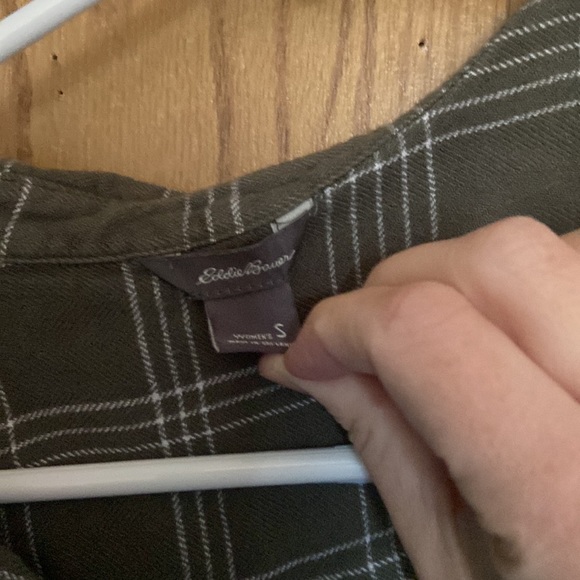 Eddie Bauer green flannel - Picture 3 of 3